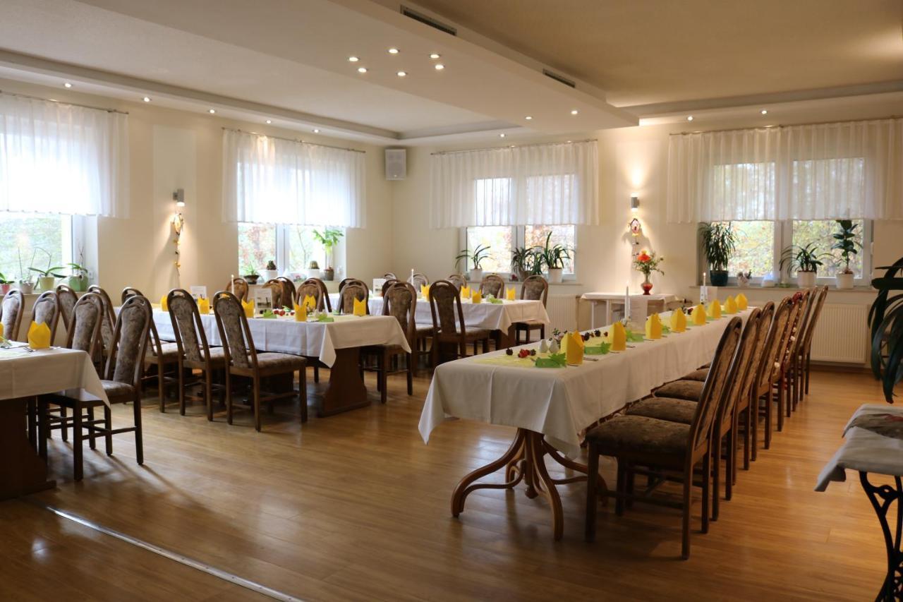 Hotel Und Restaurant Karpfenschaenke Schenkendobern المظهر الخارجي الصورة